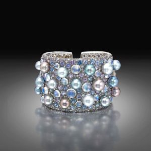 The Luminosity Cuff