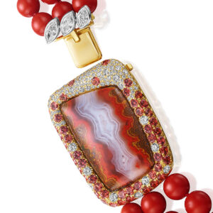 CAG00001_COLORS_NECKLACE_WHITE_BS2 (2)_WEB-sq